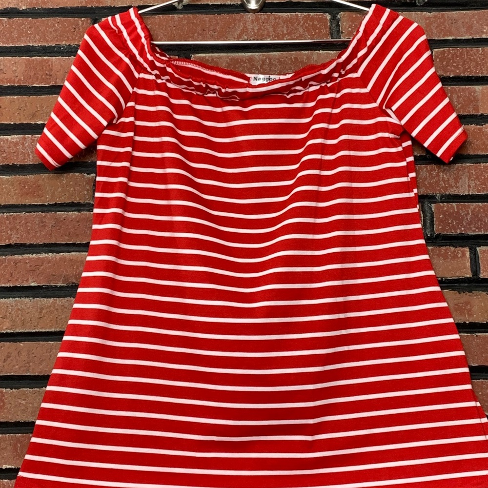 Naggoo  Short Sleeve Top SZ - M